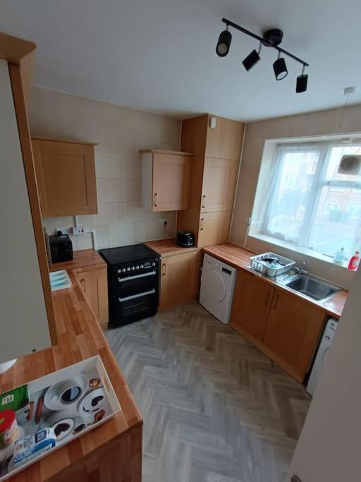 Апартаменты Spacious 3 Bed Flat Opp Springfield Park, Hackney. Лондон