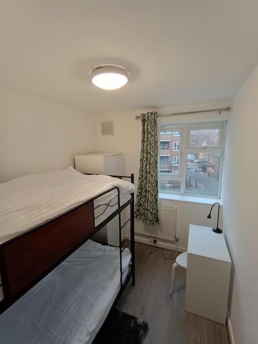 Апартаменты Spacious 3 Bed Flat Opp Springfield Park, Hackney. *